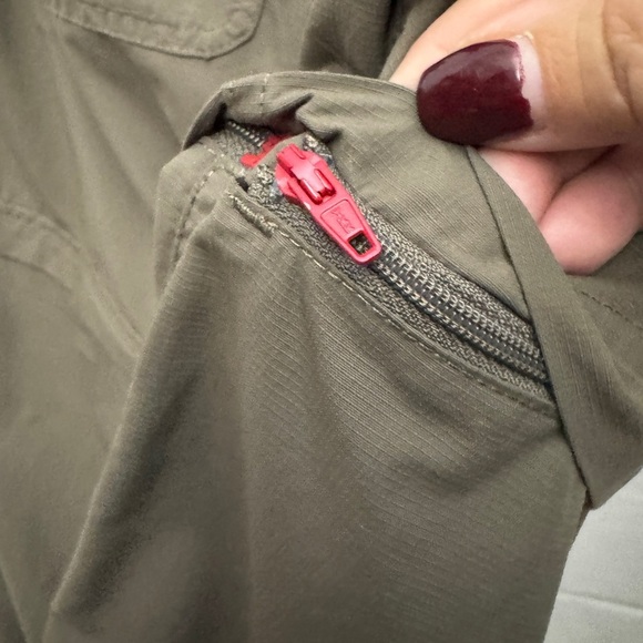 The North Face Women's Convertible Pants Olive - Picture 7 of 14